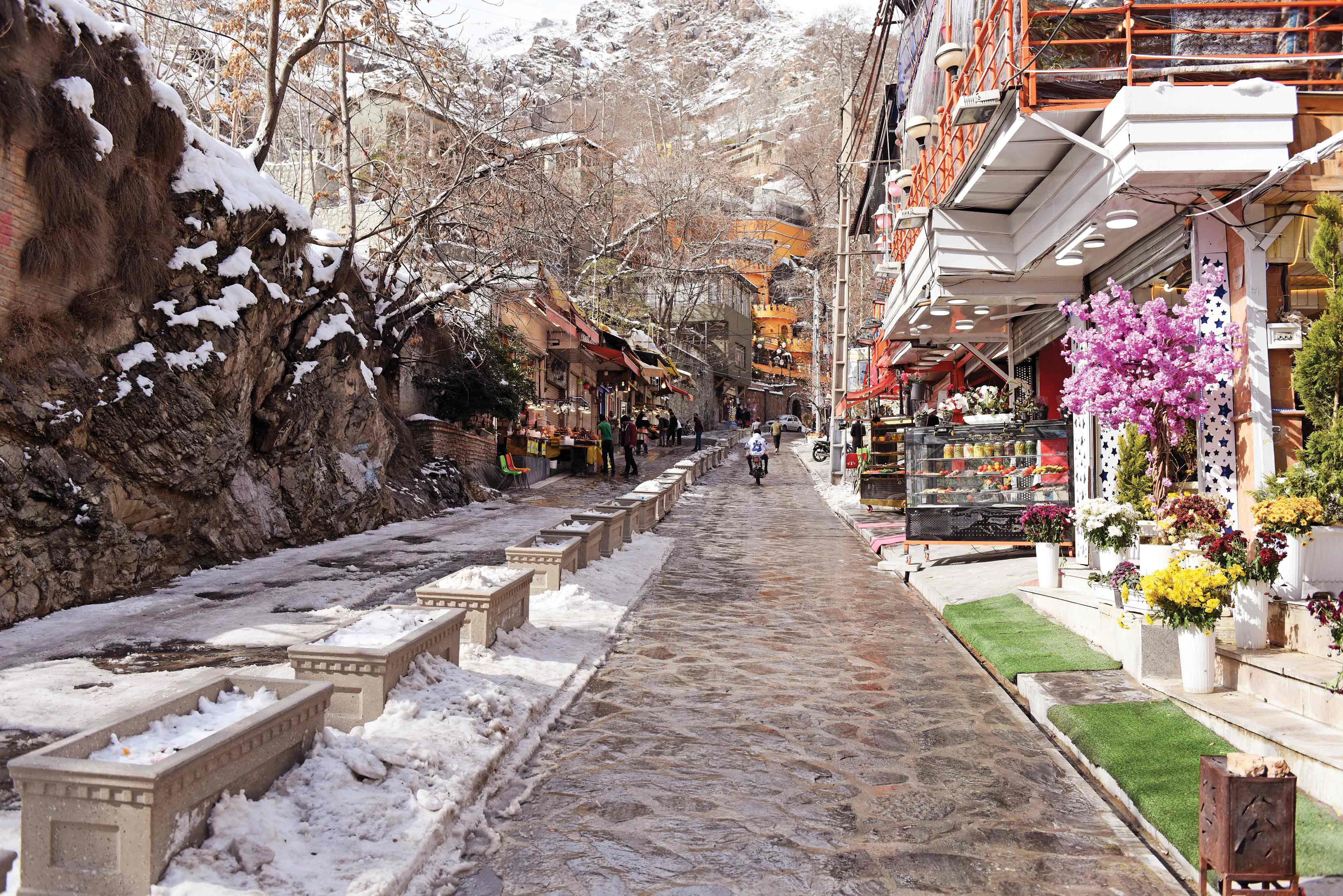 یک راهنمای جمع‌وجور برای پیاده‌روی در تهران