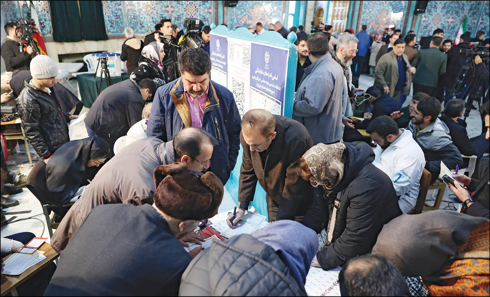 حضور سبز، پای صندوق‌های سفید