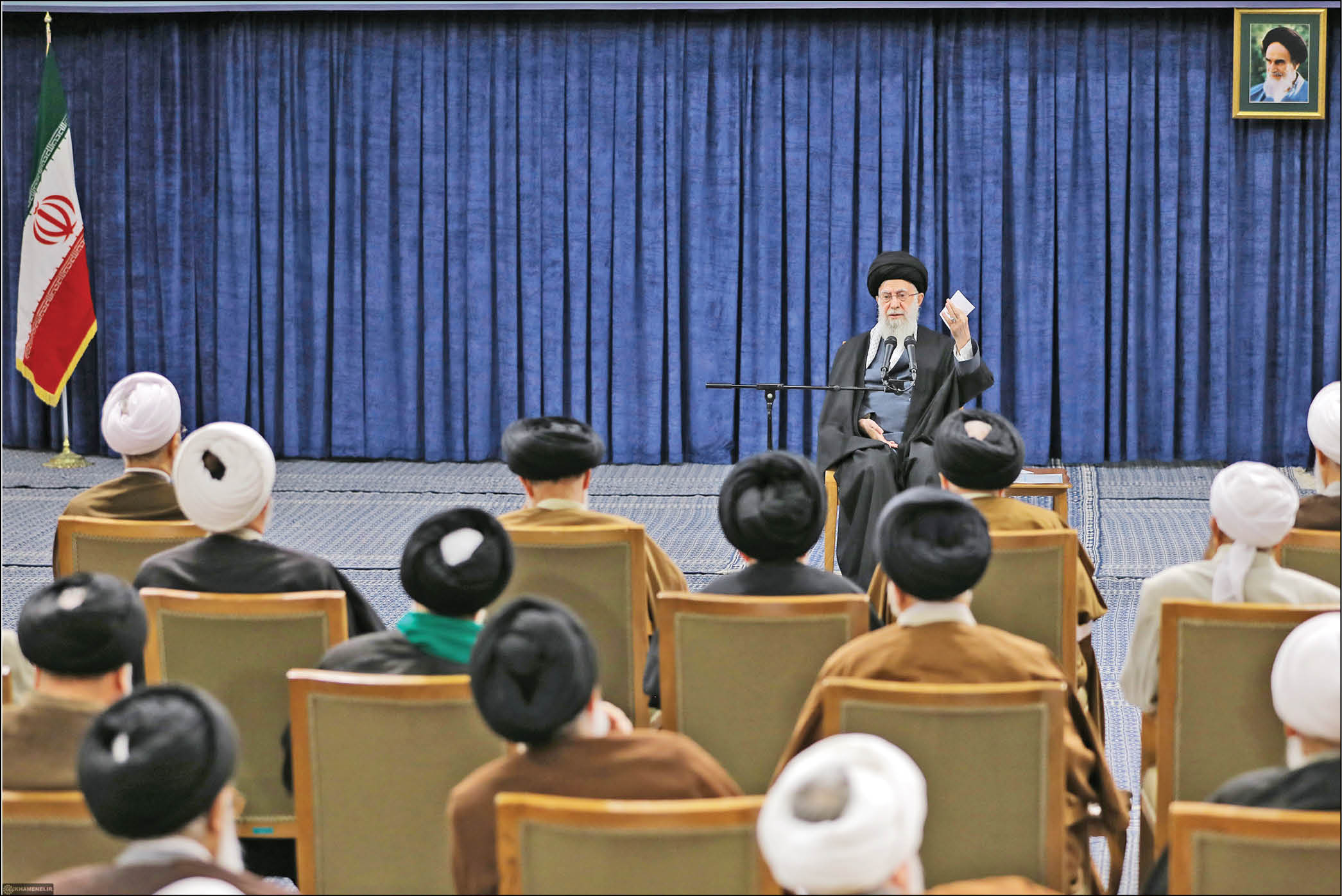 رهبر معظم انقلاب خطاب به منتخبان مجلس جدید خبرگان و شورای اسلامی