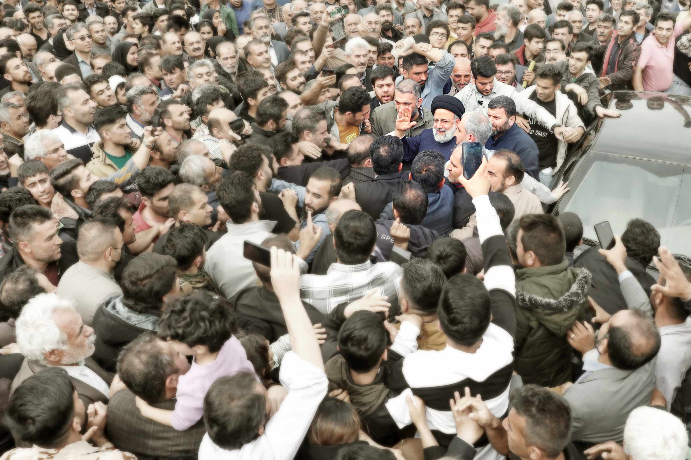 استقبال پرشور مردم ایذه از رئیس‌جمهور