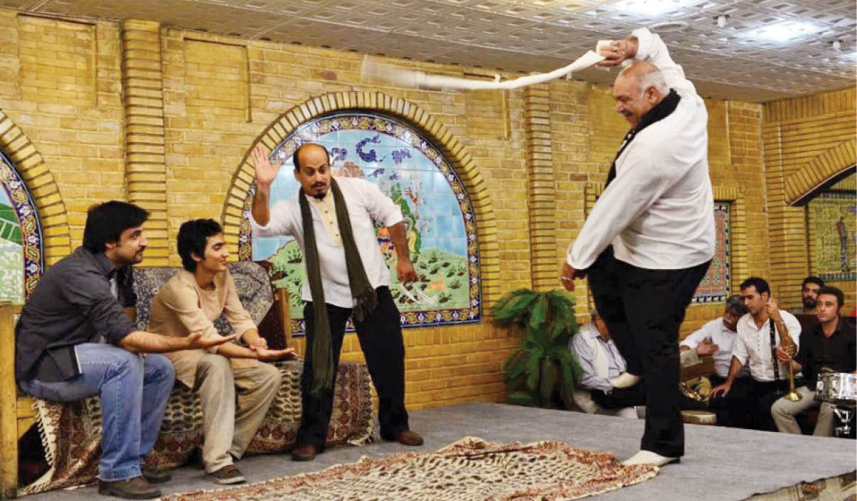 تُرنابازی در قهوه‌خانه‌ها تا سحر