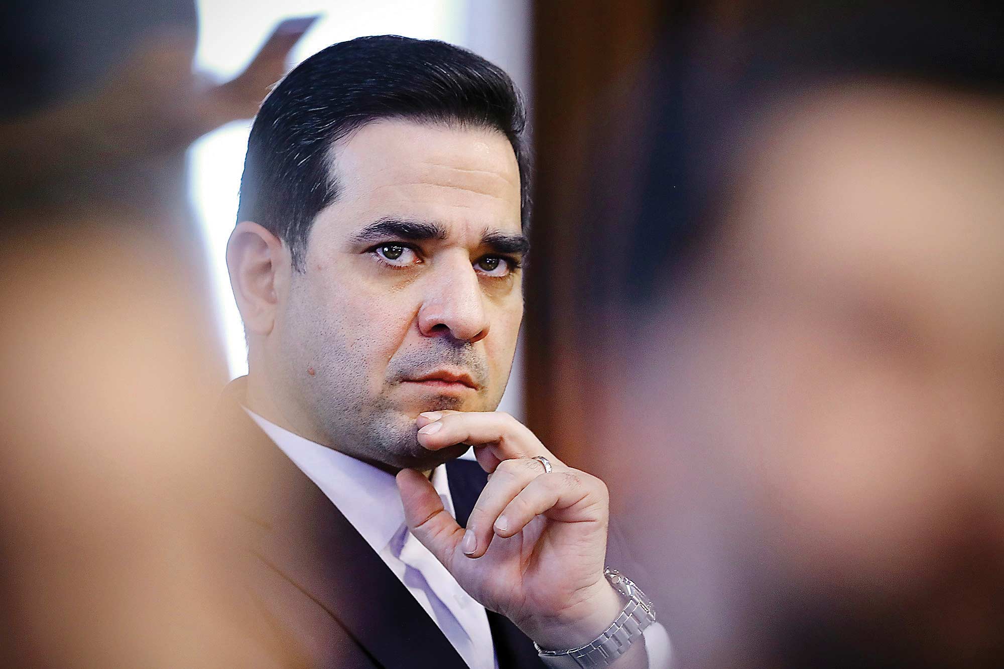 دبیر رئیس شد