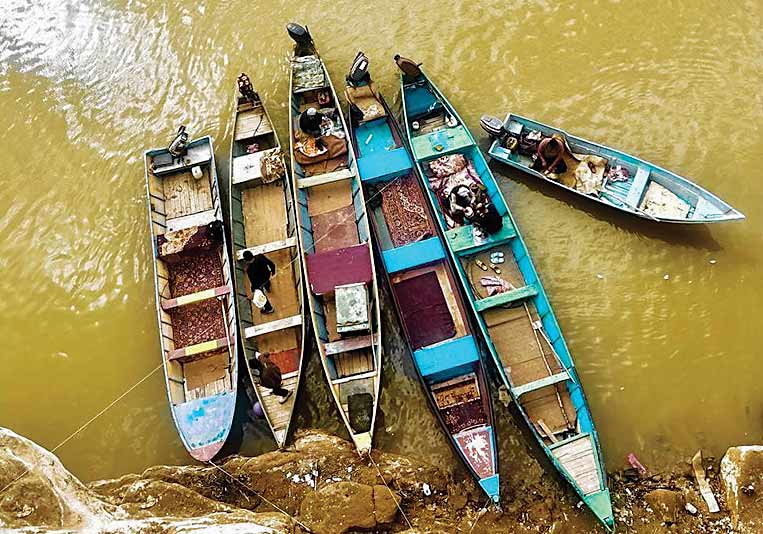 کارون را عشق است