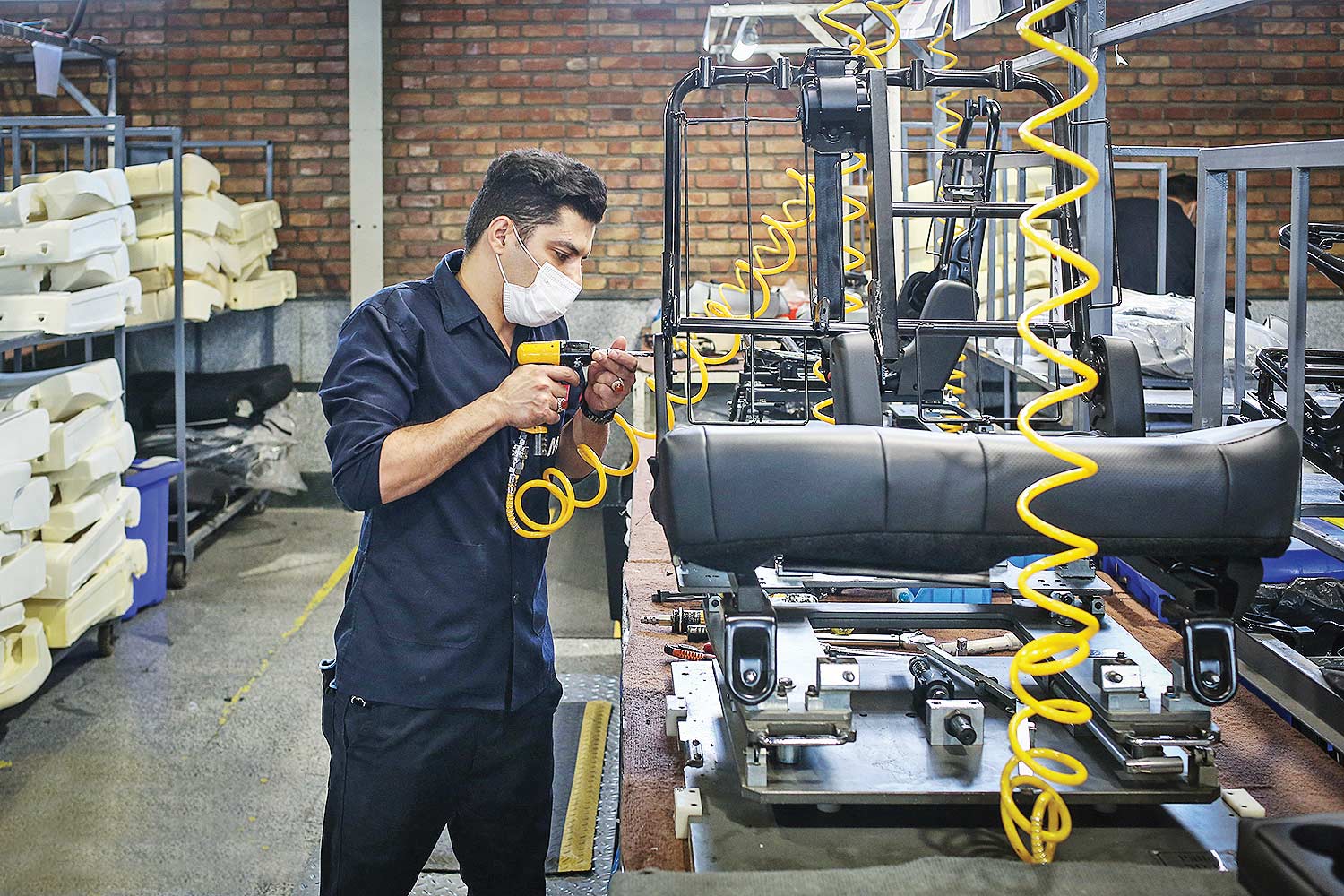 وزیر اقتصاد خبر داد