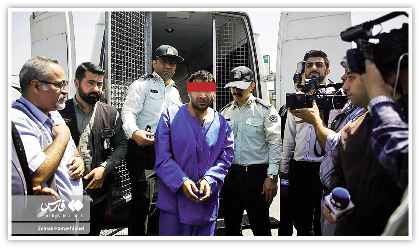 متهم صحنه حمله با زنجیر به مسافر اتوبوس را بازسازی کرد