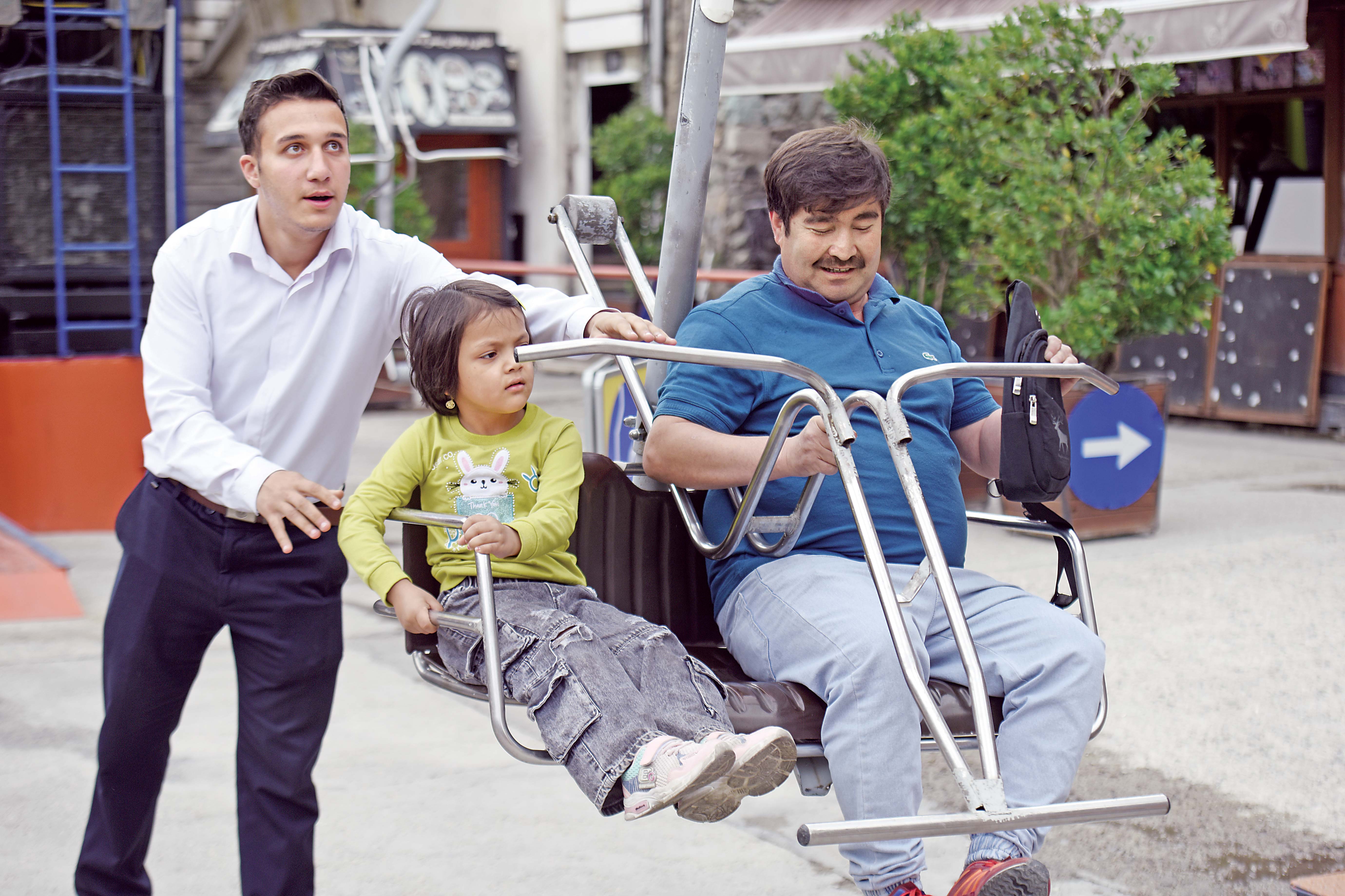 تله سی‌یژ به جای سرویس مدرسه