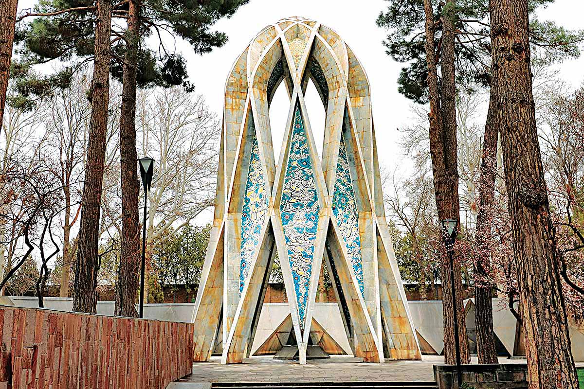 تولد خیام؛ معروف‌ترین شاعر ایرانی در دنیا