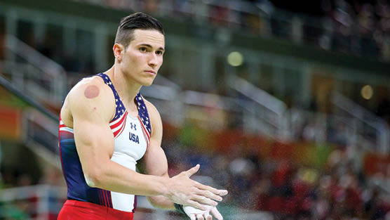 ورزشکاران آمریکایی با علائم حجامت