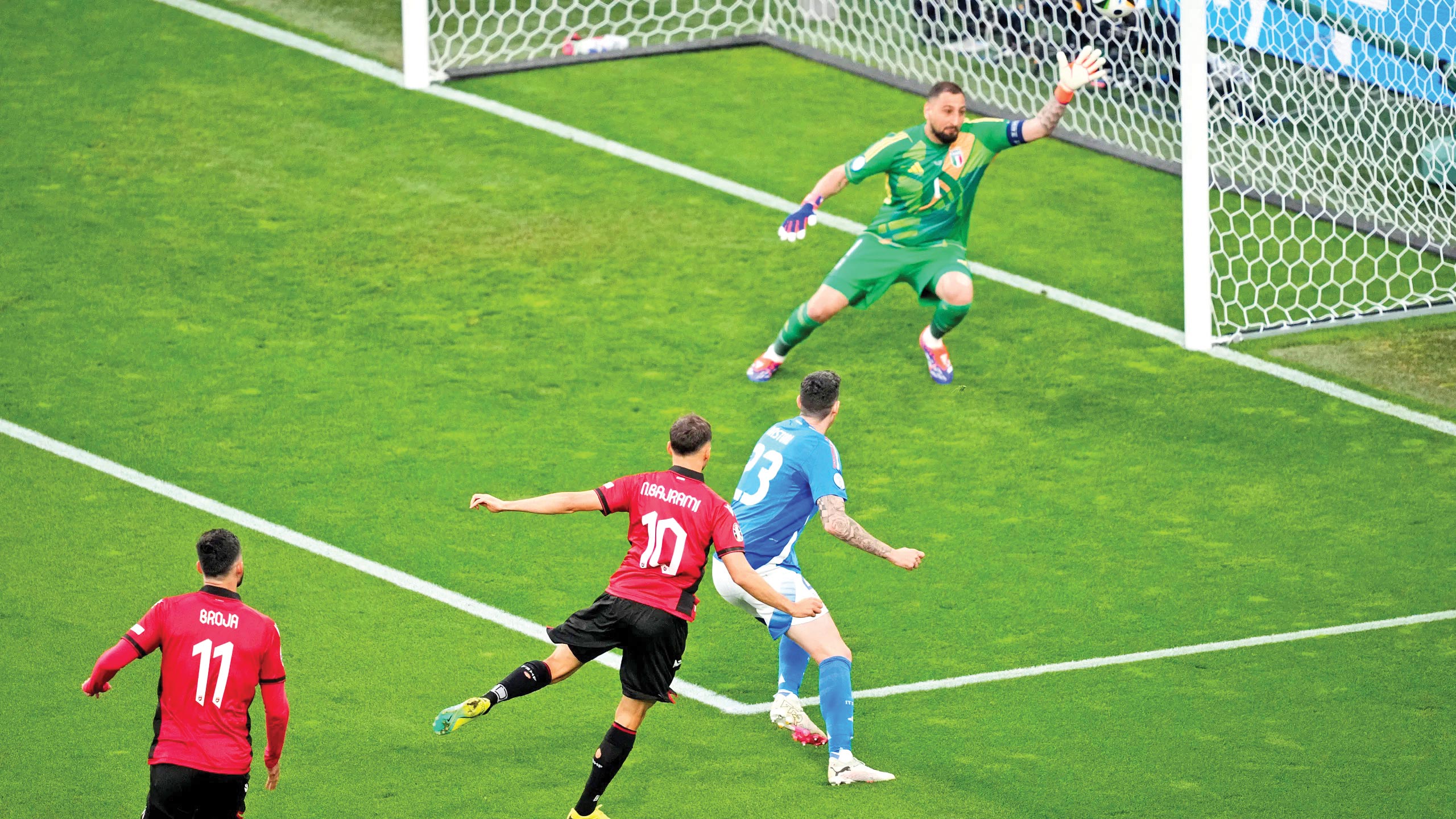 به نام خدا... گلللل!