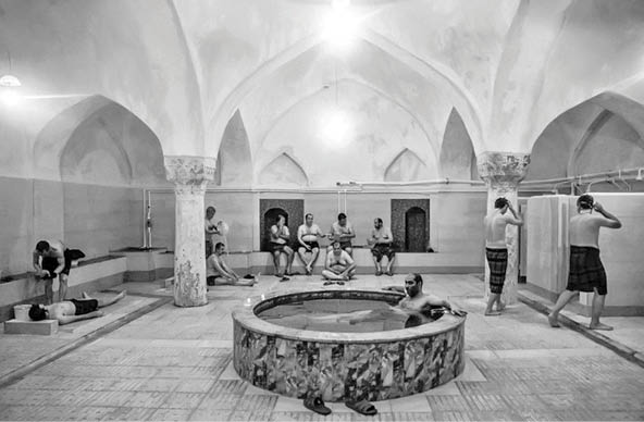 صدای پچ‌پچ ارواح در حمام