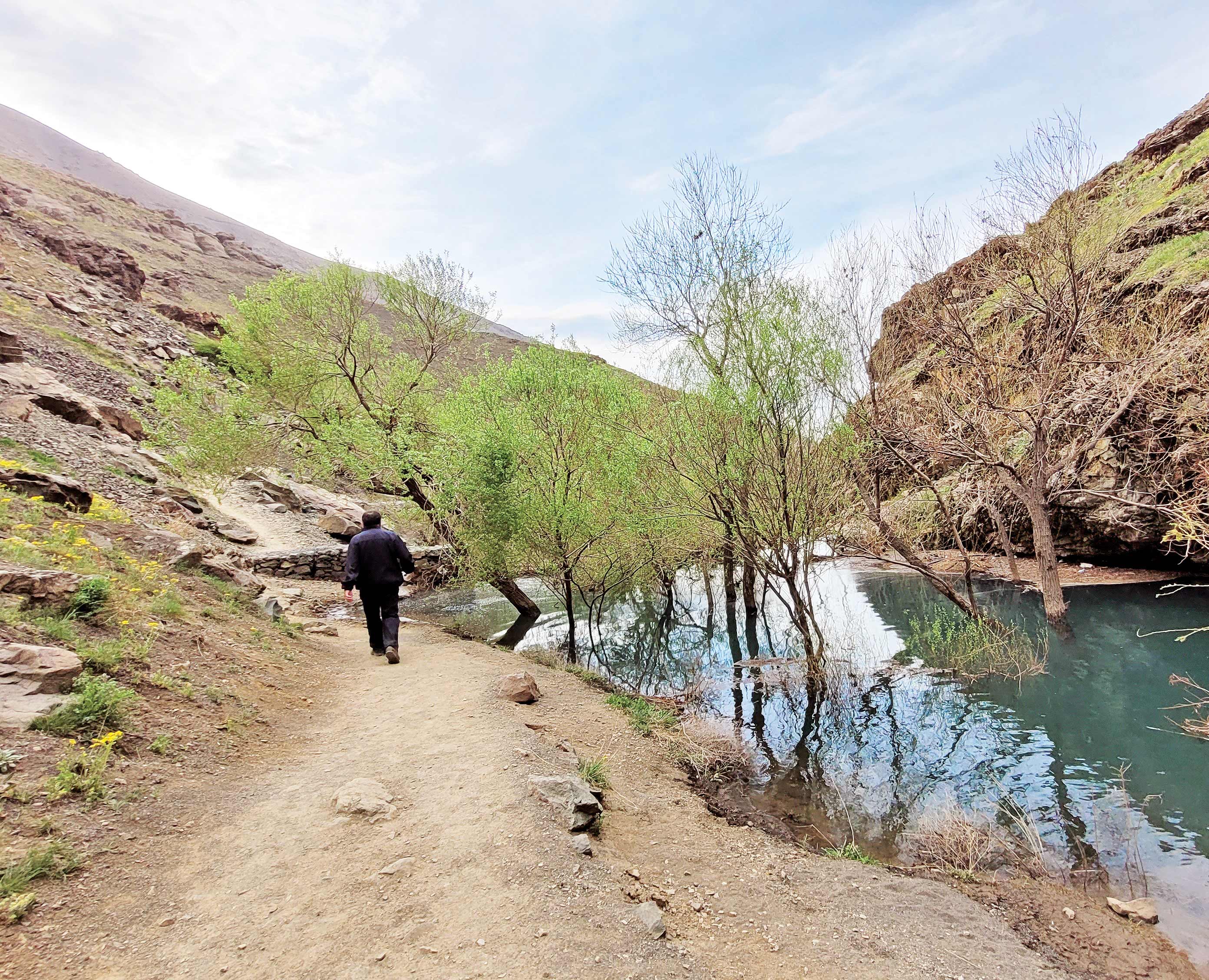 تهران و اطرافش جاذبه‌های0ی دارند که در آن مکان‌هامی‌توانید حسابی خنک شوید