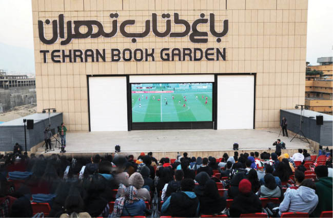 اکران هر مسابقه با ۶۰۰ تماشاگر