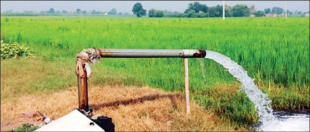 چاه‌های غیرمجاز، زیر پای ایرانیان را خالی می‌کنند