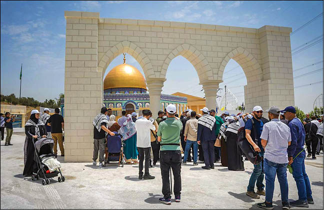 نشانی از سرزمین مقاومت دربرج‌ میلاد