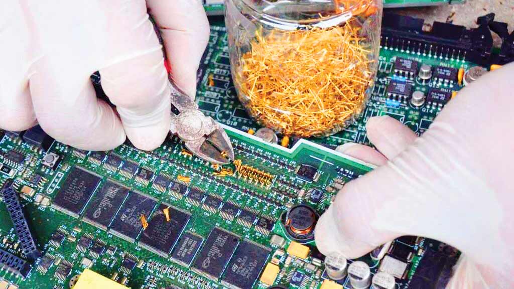 جویندگان طلا و آشغال‌های دوست‌داشتنی