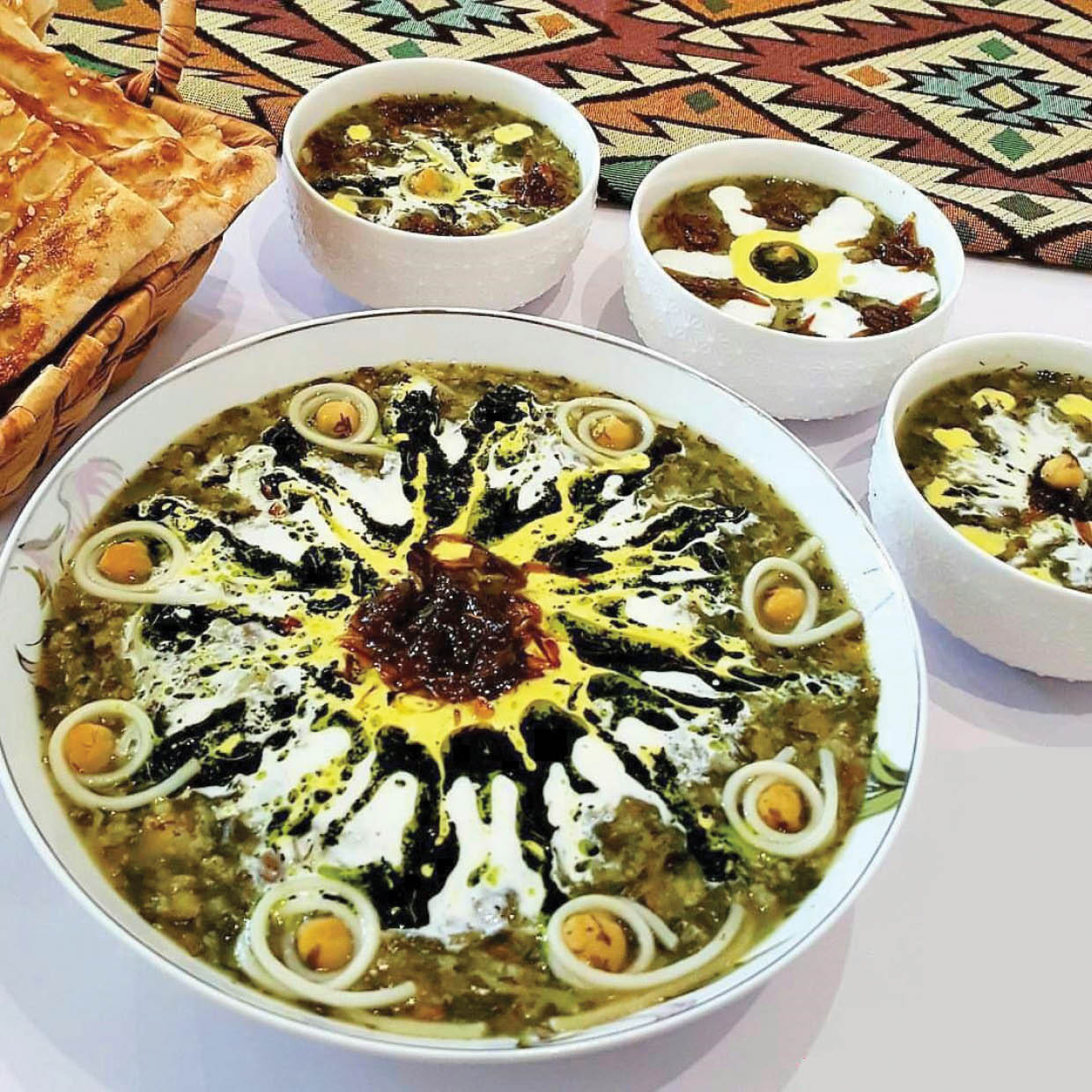 چطور آش‌های لعابدار برای 50تا 100نفر تهیه کنیم؟