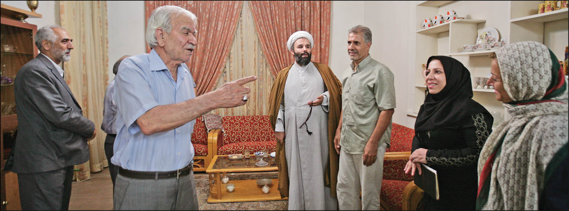 حسین اخگرپور سرپرست شهردار منطقه 19 مزایای فعالیت هیأت امنا در محلات را برشمرد