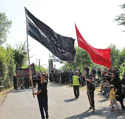 برافراشته شدن یادگار مادربزرگ