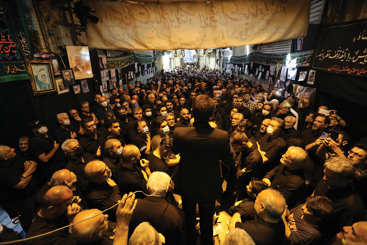 گفتوگو با افشین علاء ، شاعر معاصر در باره آفتی که اشعار و مداحی عاشورا را تهدید می کند