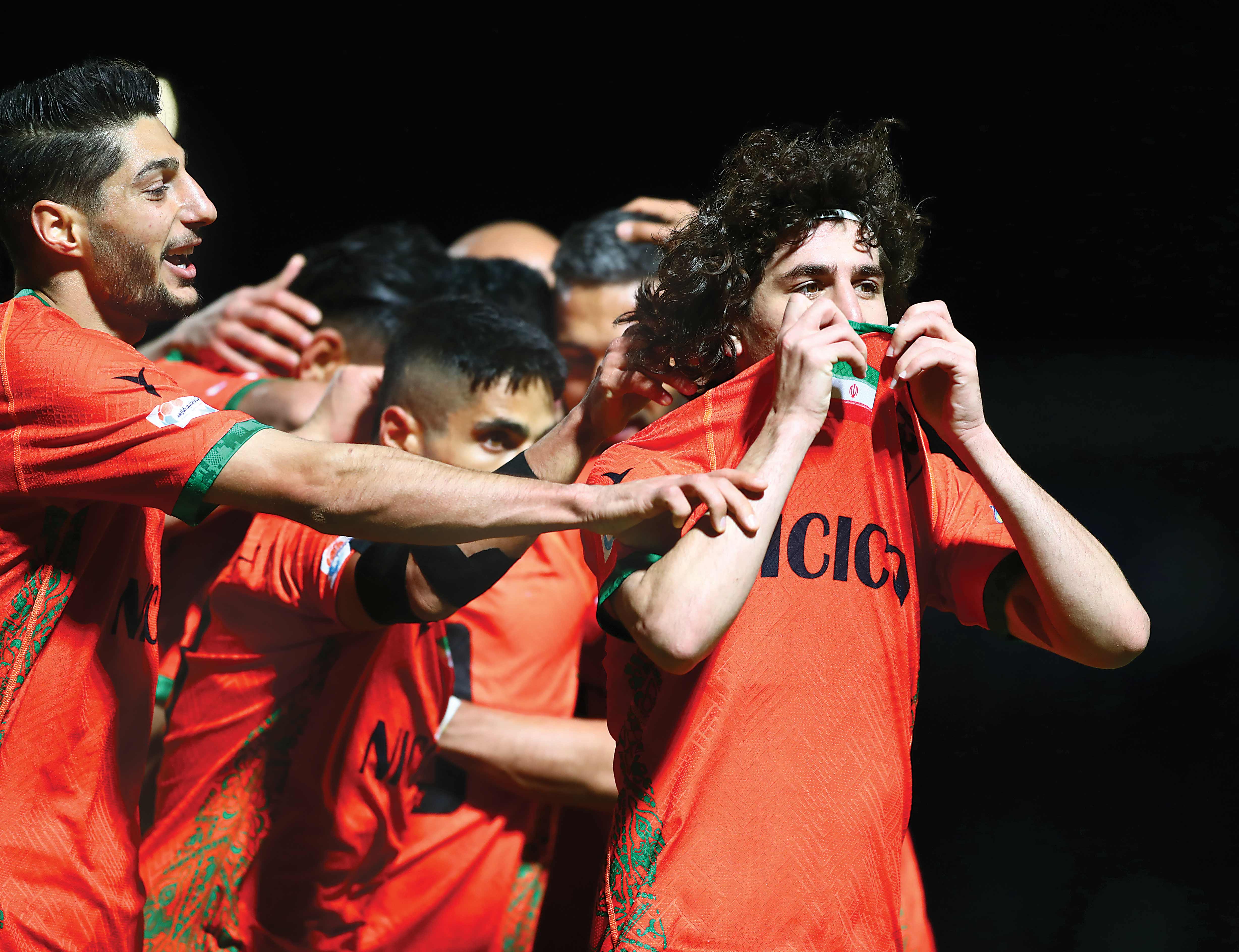 استقلال منتظرِ محمد؟