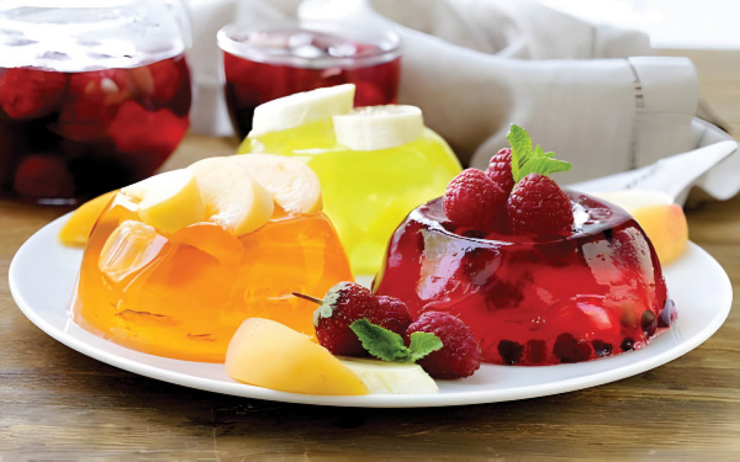 بدون مواد آماده و طعم‌دهنده دسر تهیه کنید