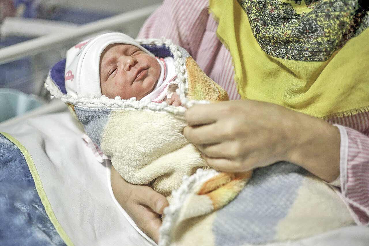 گفت‌و‌گو با پرستار اورژانس‌که تلفنی‌یک نوزاد را نجات داد