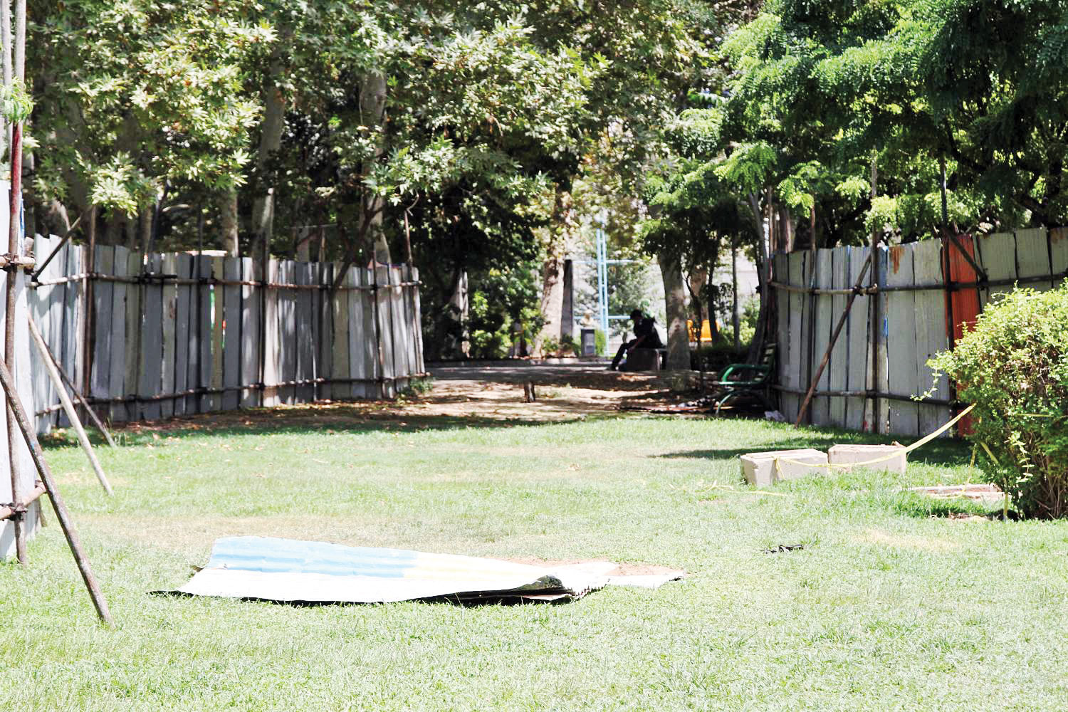 پشت حصارهای پارک لاله چه خبر است؟