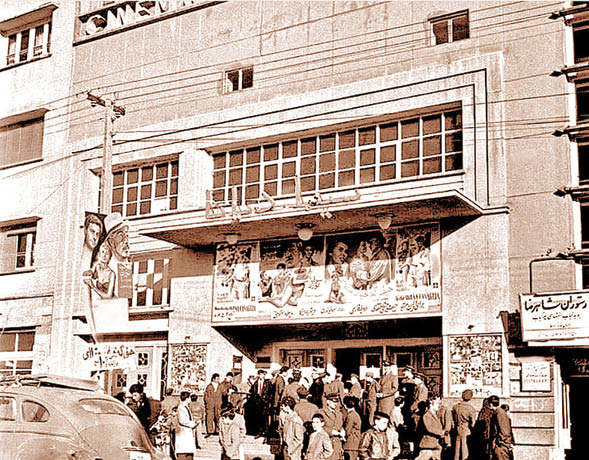 اکران فیلم با نصف قیمت