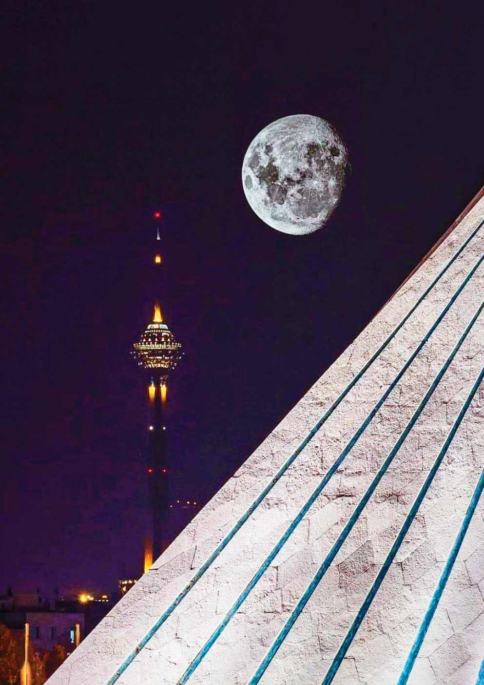 2 برج در یک قاب