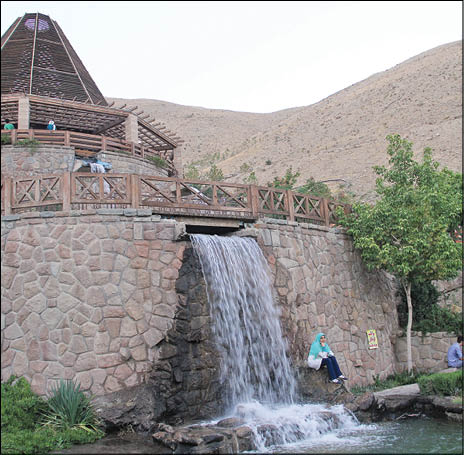 آبشار تهران