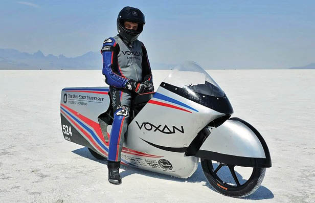 رکوردشکنی یک موتورسیکلت