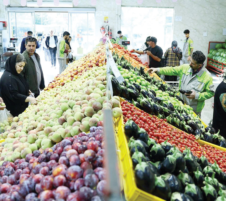 انبارها پر از کالاست