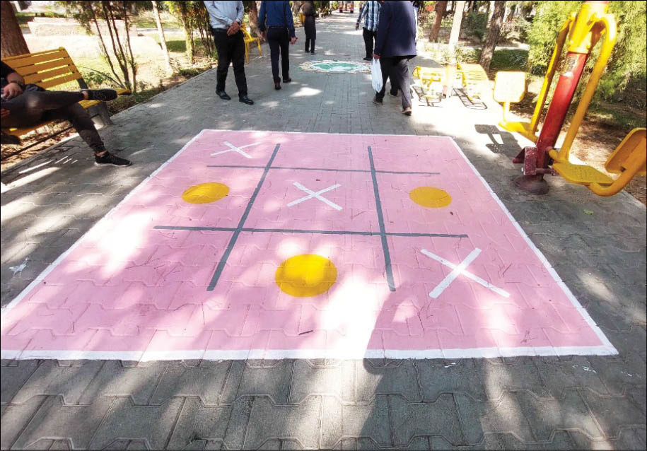 ترسیم گذر کودکی در غرب تهران