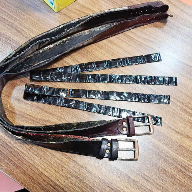 کمربندهای چرمی بوی تریاک می‌داد