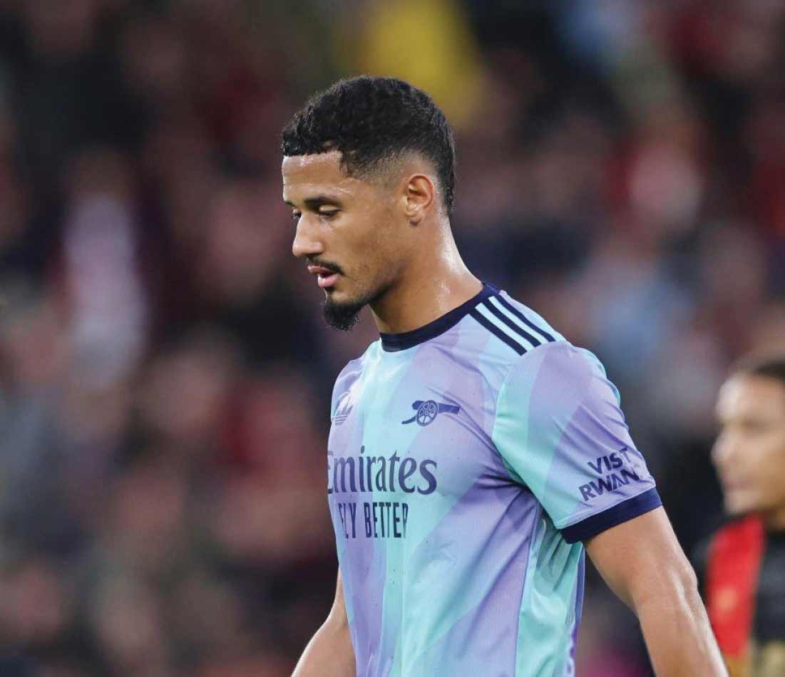 متخصص کارت قرمز