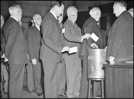 حواشی سیاسی