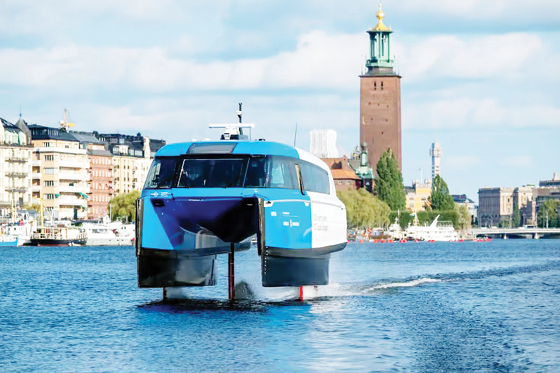 پرواز یک قایق