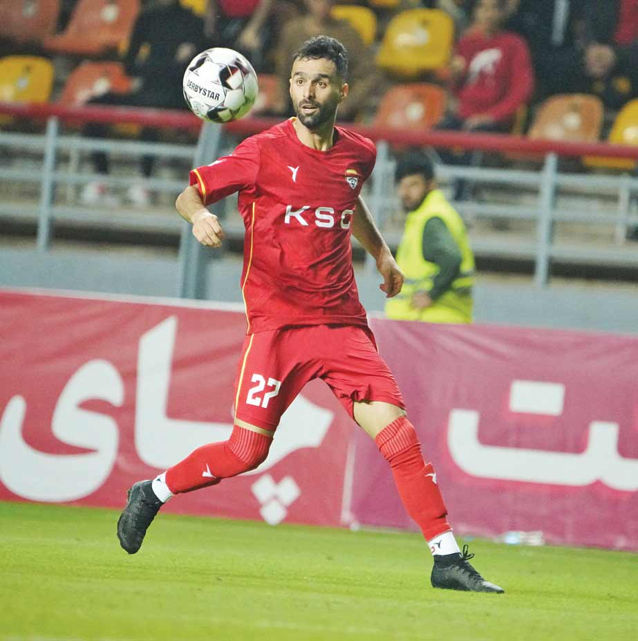 3بازی دیگر صدرنشینیم