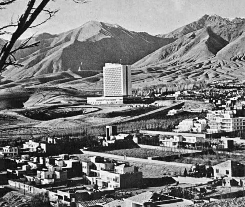 تنها آسمانخراش تهران قدیم