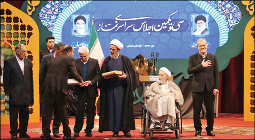 در ترویج فرهنگ نماز عقب هستیم