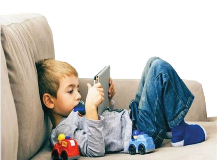 آموزش آنلاین و اعتیاد به گوشی