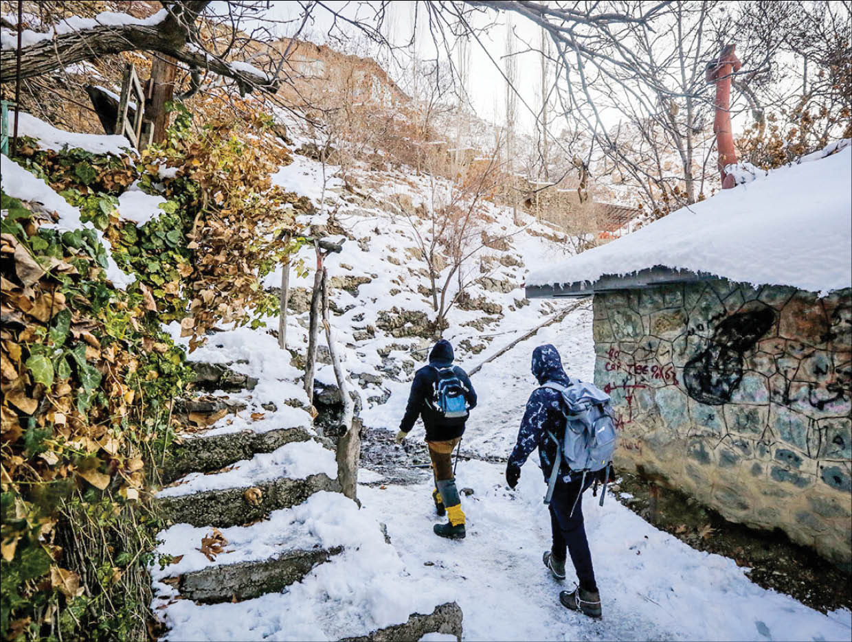 برای رسیدن به قله توچال می‌توانید مسیرهای متنوعی انتخاب کنید