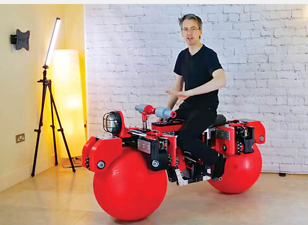 موتورسیکلت با چرخ‌های توپی