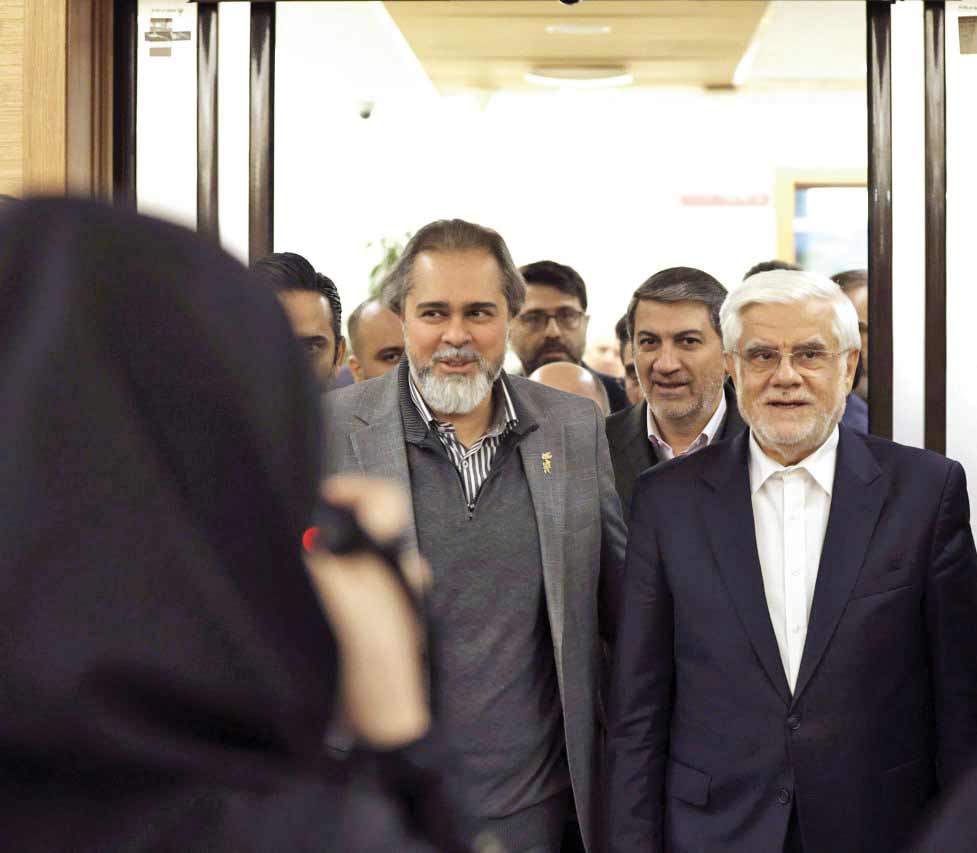 سیاسیون در برج میلاد