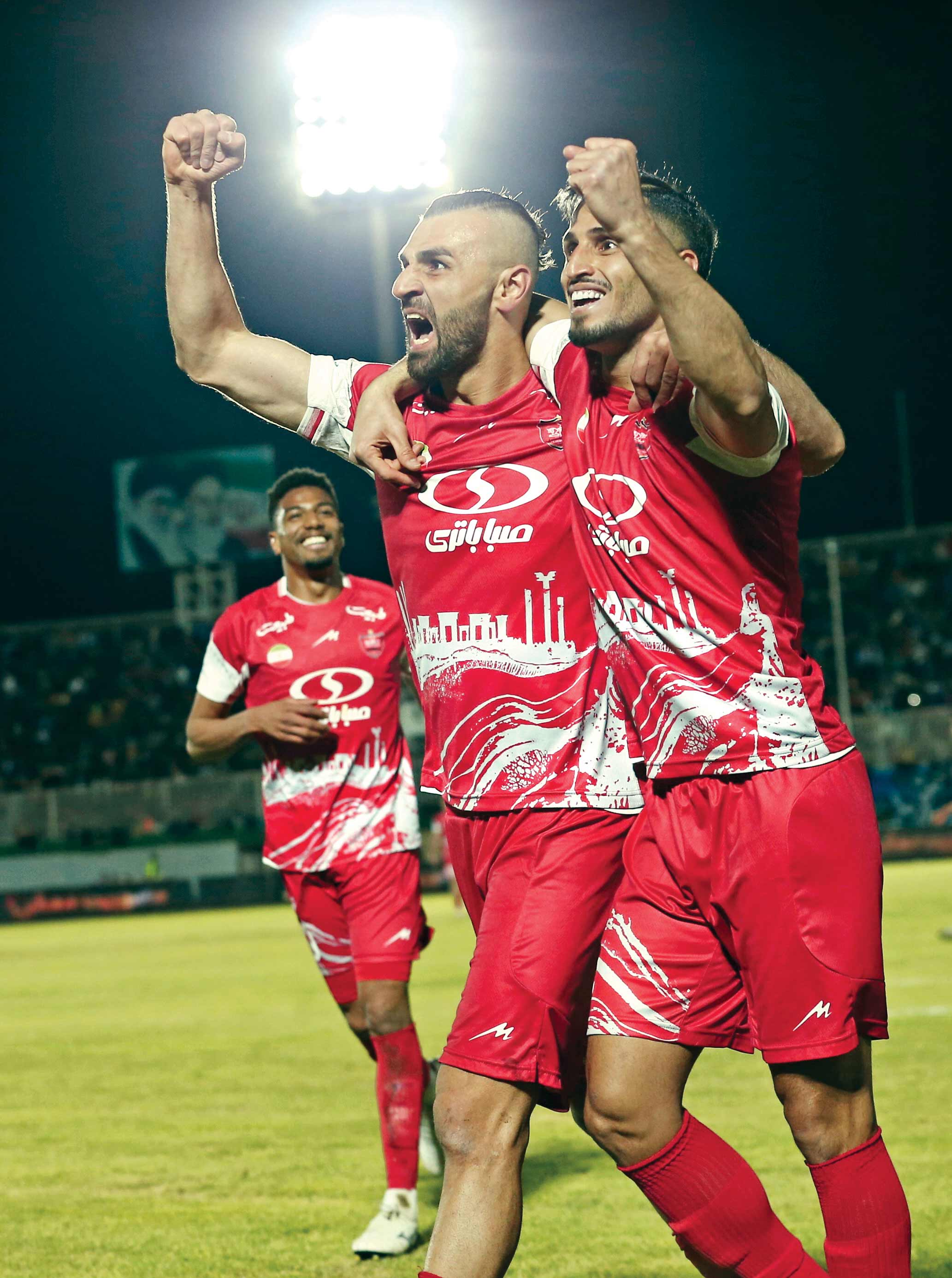 شاداب و امیدوار