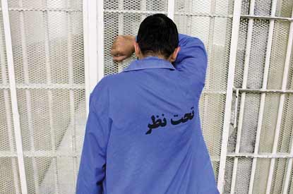 نجات زن جوان از خانه وحشت