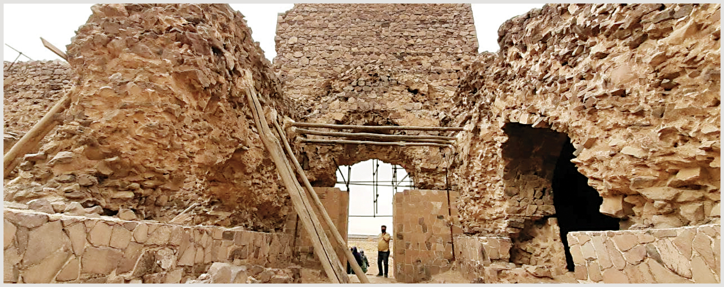 روایت سنگ و زمان