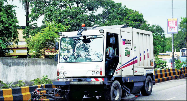 جارو‌های مکانیزه، روشی برای پاکسازی خیابان‌ها