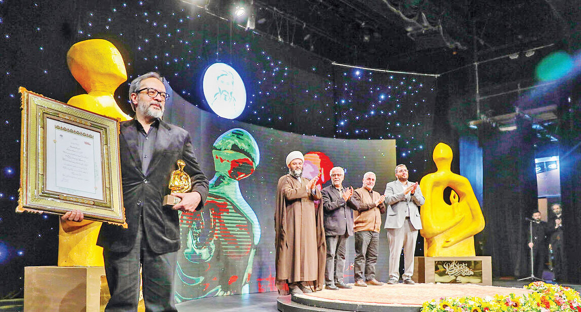 کارن‌همایونفر‌ چهره هنر انقلاب1404