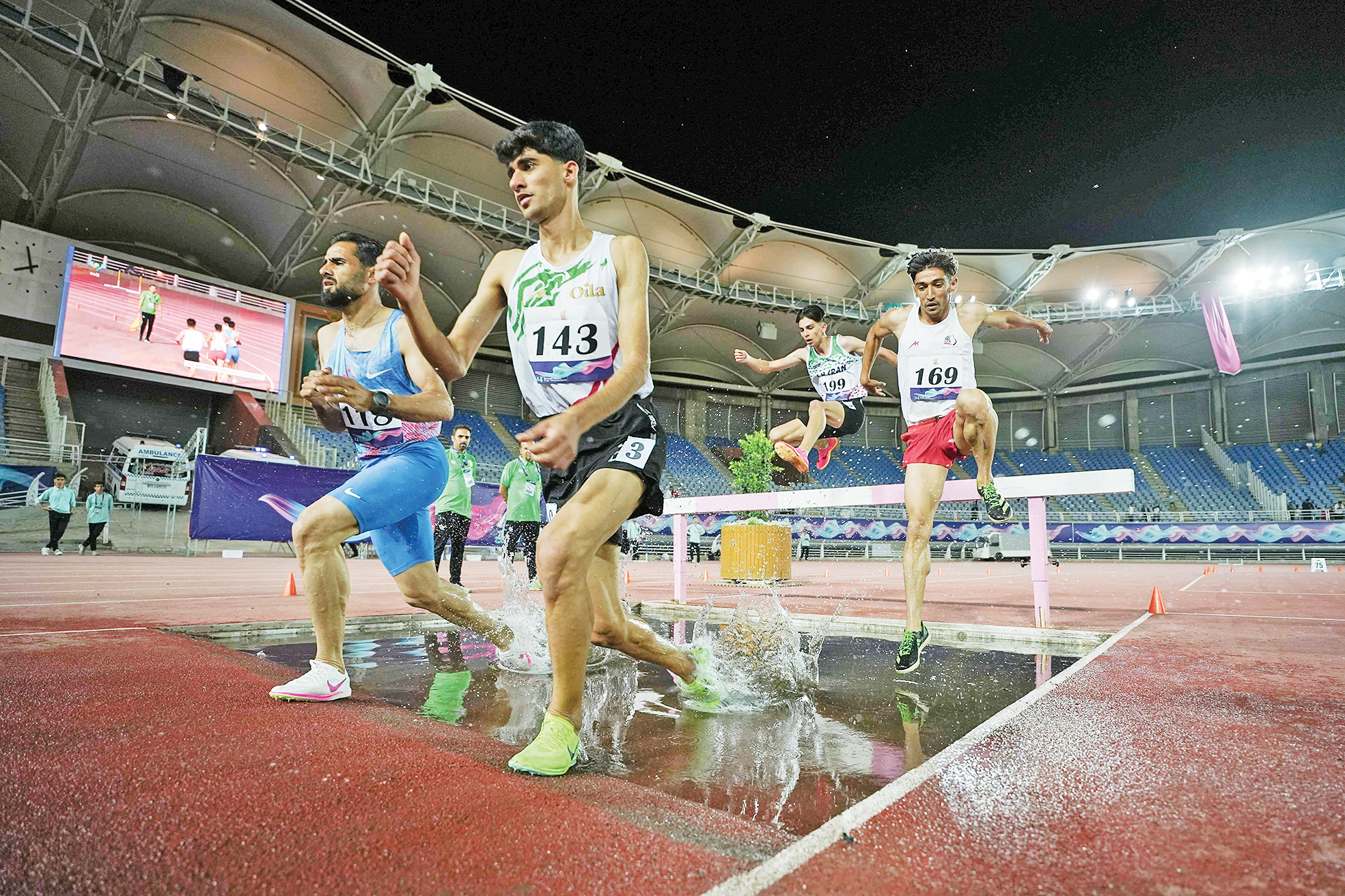 تورنمنت بین‌المللی؟